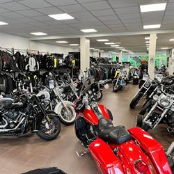Van Vuuren Motoren, Brandwijk openingstijden