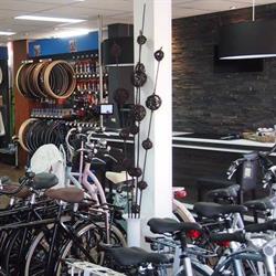 Visser Tweewielers, Huizen openingstijden