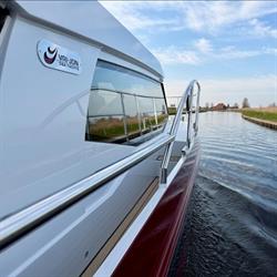 Vri-Jon, Ossenzijl openingstijden