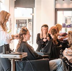 Styling's Hengelo Bv, openingstijden