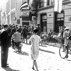 Eetcafe Poort van Cleve, Grave openingstijden
