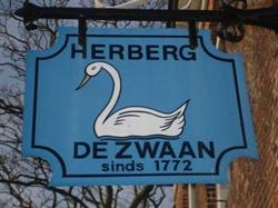 Herberg De Zwaan, Hollum openingstijden