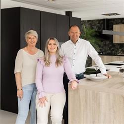 R & r Keukendesign V.o.f., Oss openingstijden