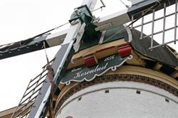 Coöperatieve Vereniging Buitenplaats Onderdemolen BA, Stellendam openingstijden