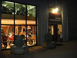 Jan Poppe Motoparts, Serooskerke openingstijden