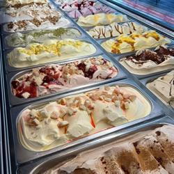 Toscana IJssalon Emmen Wilhelminastraat, openingstijden