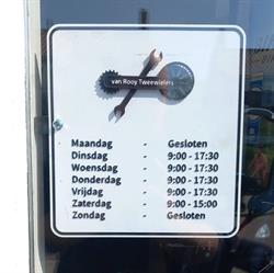 Van Rooy Tweewielers Presikhaaf Arnhem - openingstijden