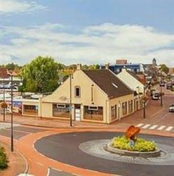 Hof Van Holland Café Bar, Made openingstijden