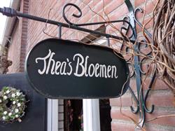 Thea's Bloemen, Oosteind openingstijden
