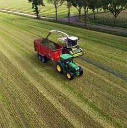 Loonbedrijf van Lipzig, Velden openingstijden