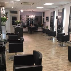 Kapsalon Elegance, Nijkerk openingstijden