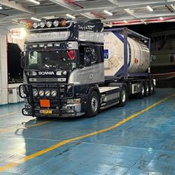 Transport m Van Den Berg, Hekelingen openingstijden