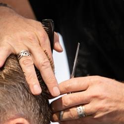 Hairstyling Kapsalon Rob Gommers, Vlijmen openingstijden