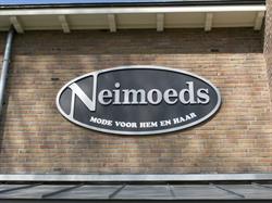 Neimoeds, Diever openingstijden