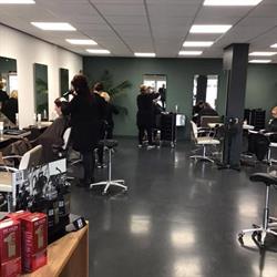 Kappers Knip It, Schagen openingstijden