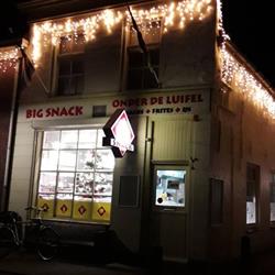 Onder de Luifel, Hasselt openingstijden