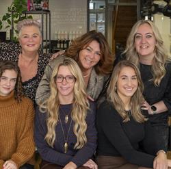 Corina's Haarmode, Oostzaan openingstijden