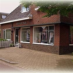 Knip Style Kapsalon, Ezinge openingstijden