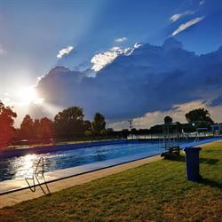 WANTIJBAD, Dordrecht openingstijden