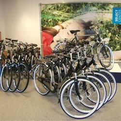 Bouma Tweewielers, Nieuw-Roden openingstijden
