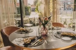 Café & Restaurant De Bijenkorf, Hooge Mierde openingstijden
