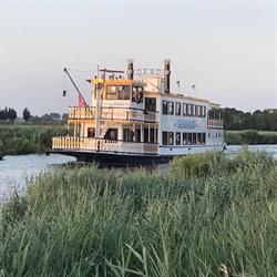 Rondvaartbedrijf Frisian Queen Hekraderboot, Akkrum openingstijden