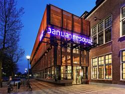 Jan van Besouw, Goirle openingstijden