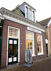 Jeannet Kapsalon, Balk openingstijden