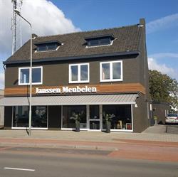 Janssen Meubelen, Echt openingstijden