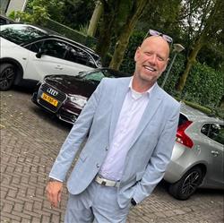 Autobedrijf M. Hellings, Leende openingstijden