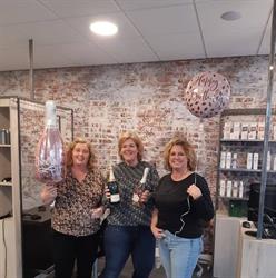 Kapsalon Hair Creations, Krommenie openingstijden