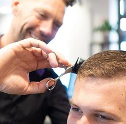 Kapsalon De Plataan Hoorn, openingstijden