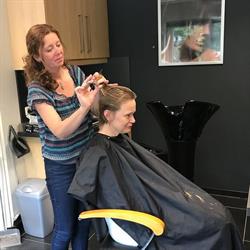 Kapsalon ZieZo, Hegelsom openingstijden