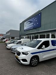 Doumabedrijfswageninbouw, Leeuwarden openingstijden