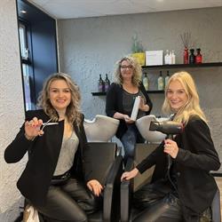 Your Coupe Hairstyle, Kollumersweach openingstijden