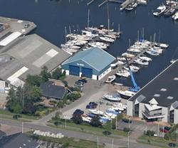 Watersportbedrijf De Welle, Woudsend openingstijden