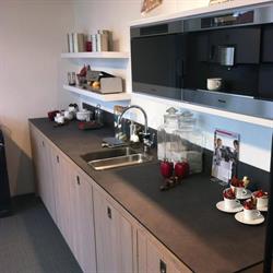 Mc Keukenmontage, Zevenaar openingstijden