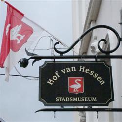 Aan de Redactie Van Mededel. V.d. Historische Kring Huessen, Huissen openingstijden