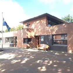 Op 't Veld, Emmen openingstijden
