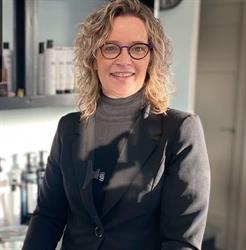 Annelies Haarmode Kapsalon, Oosterhesselen openingstijden