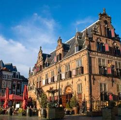 Eet- en Drinkhuis de Waagh, Nijmegen openingstijden