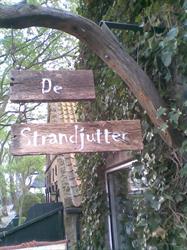 De Strandjutter, Nes openingstijden