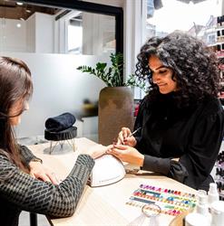 Secret Star Cosmetics, Leiden openingstijden