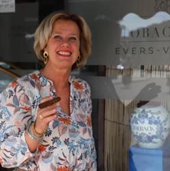 Tabakspeciaalzaak Evers-Vos, Helmond openingstijden