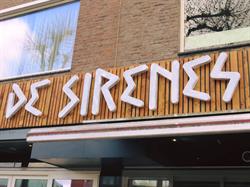 Ouzeri Restaurant De Sirenes, Uden openingstijden