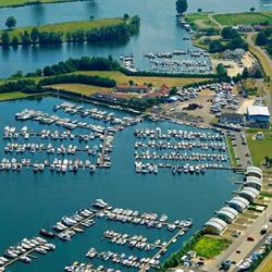 Jachthaven Hanzeland B.v., Maasbommel openingstijden