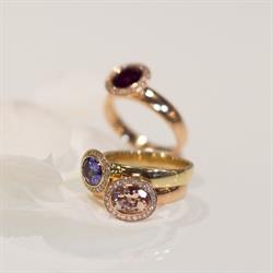 Koop een mooi sieraad bij Juwelier Polderman in Den Haag Centrum, openingstijden