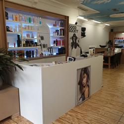 Beauty en Kapsalon Beloofd, Hoorn openingstijden