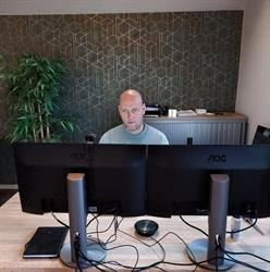 Uptodate-it, De Krim openingstijden