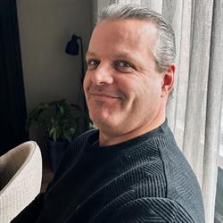 Lucian, Winschoten openingstijden